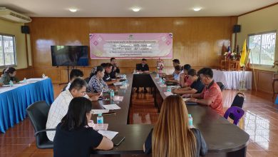 Photo of วันที่ 12 มีนาคม 2569 เวลา 10.00 น. นายเผ่าพันธ์ เสมาทอง นายก อบต.โนนหมากมุ่น พร้อมคณะผู้บริหาร สมาชิกสภา อบต. กำนัน ผู้ใหญ่บ้าน ในพื้นที่ตำบลโนนหมากมุ่น ประชุมหารือการเตรียมการจัดโครงการแข่งขันกีฬาต่อต้านยาเสพติดและโครงการรดน้ำดำหัวผู้สูงอายุ ประจำปี 2569 ณ ห้องประชุมสภา อบต.โนนหมากมุ่น